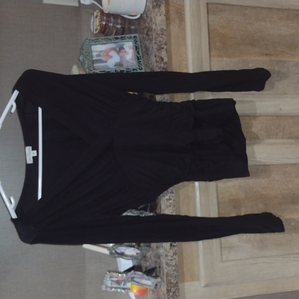 Black long sleeve shirt size s